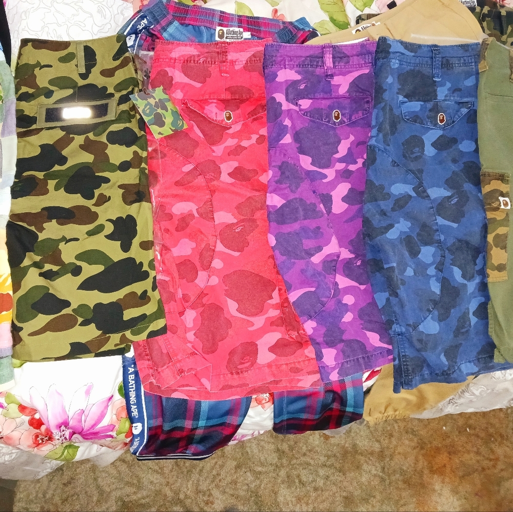 🔥SALE🔥 BAPE CAMO CARGO SHORTS/PANTS NWT Size Medium/32 and Size Large/34